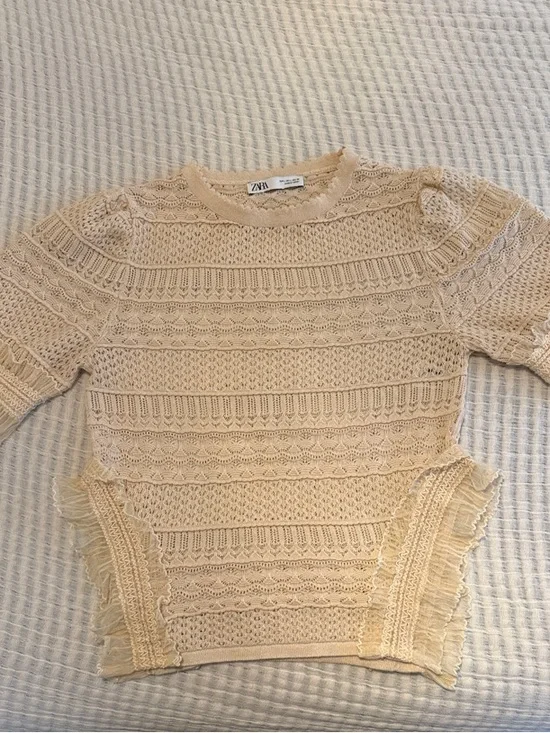 Zara Beige Crochet Fringe Pullover - Picture 2 of 2